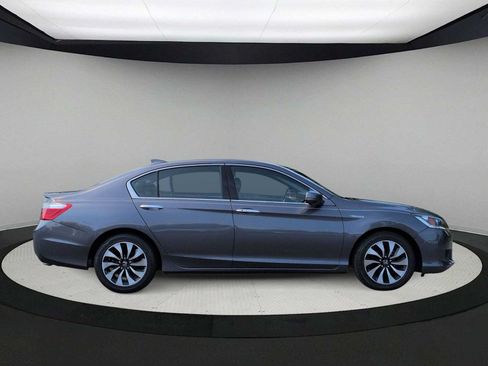 Used 2015 Honda Accord Hybrid Sedan image 9