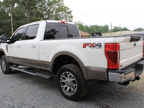 Used 2021 Ford F250 Lariat w/ Lariat Ultimate Package AWD/4WD image 6