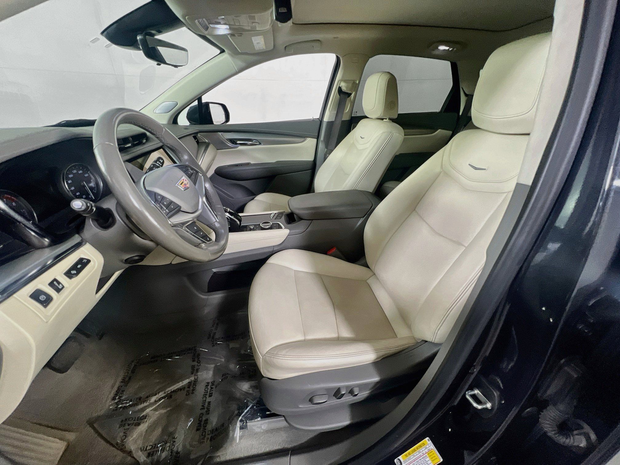 Used 2021 Cadillac XT5 Premium Luxury AWD/4WD image 22