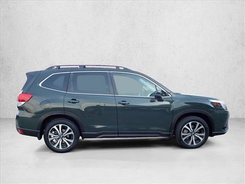 Used 2023 Subaru Forester Limited AWD/4WD image 5