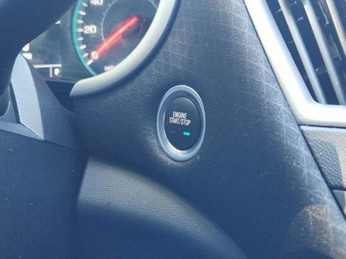 Used 2021 Chevrolet Malibu RS image 8