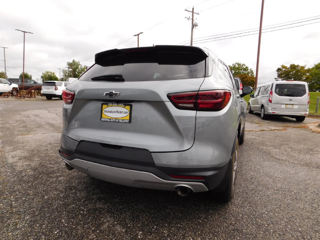 Used 2024 Chevrolet Blazer LT w/ Convenience Package FWD image 6