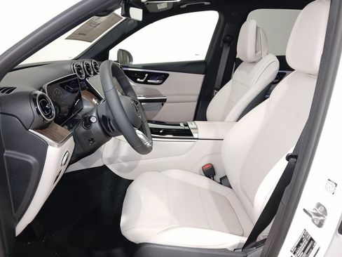 New 2026 Mercedes-Benz GLC 300 4MATIC image 11