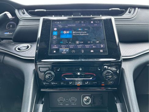Certified 2023 Jeep Grand Cherokee L Altitude AWD/4WD image 17