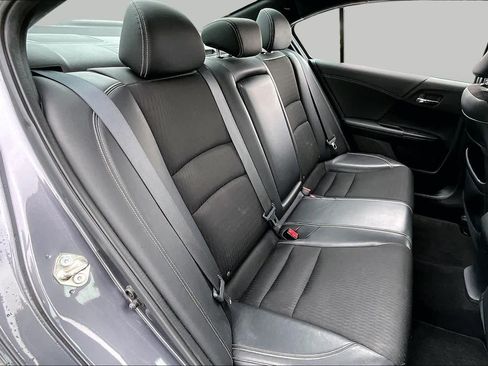 Used 2017 Honda Accord Sport image 20