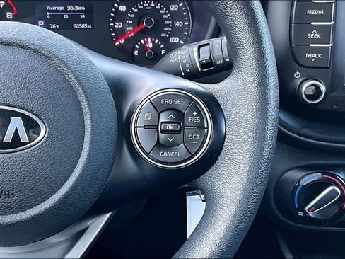 Used 2020 Kia Soul S FWD image 11