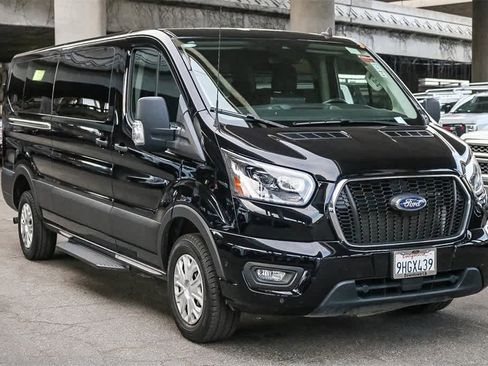 Used 2023 Ford Transit 350 XLT image 3