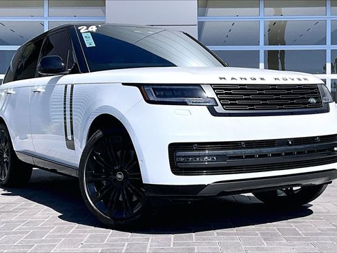 Certified 2024 Land Rover Range Rover SE AWD/4WD image 3