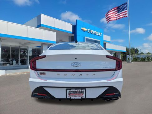 Used 2020 Hyundai Sonata Limited FWD image 4