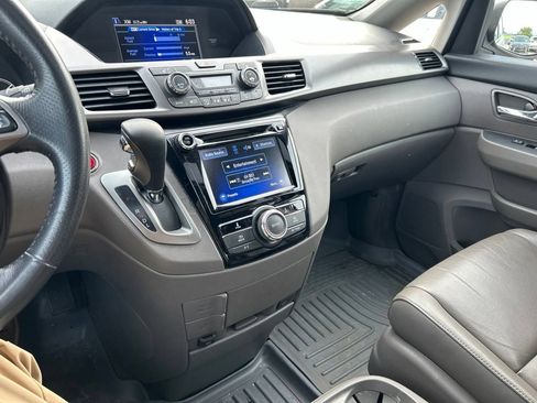 Used 2016 Honda Odyssey EX-L image 25