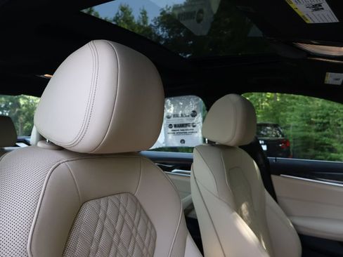 Used 2023 BMW 530i w/ Premium Package RWD image 44