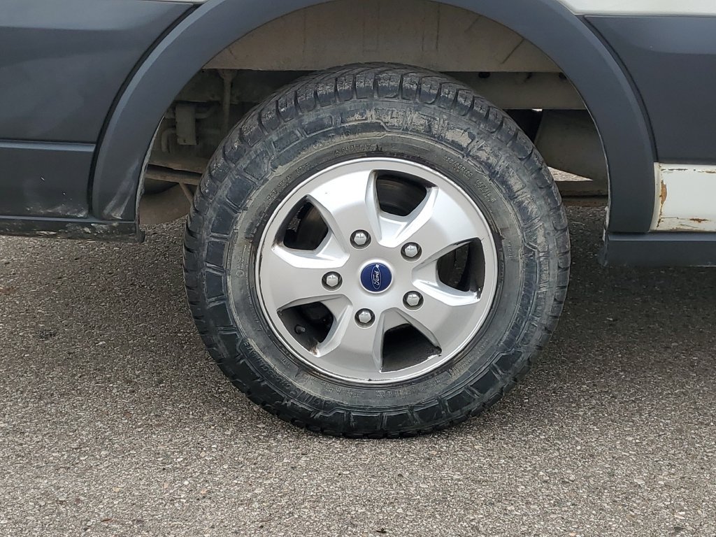 Used 2017 Ford Transit 350 XLT RWD image 5
