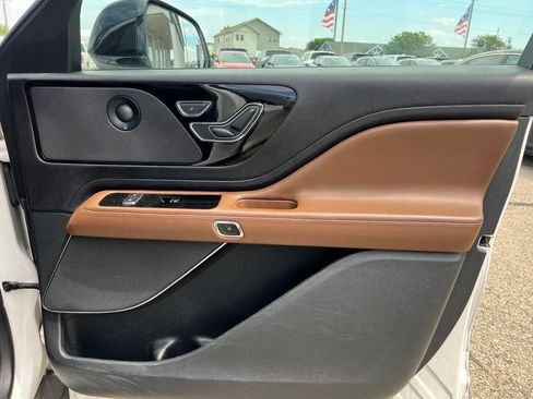 Used 2021 Lincoln Aviator Reserve w/ Elements Package Plus AWD/4WD image 41