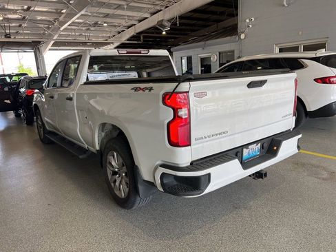Used 2021 Chevrolet Silverado 1500 Custom w/ Safety Confidence Package AWD/4WD image 4