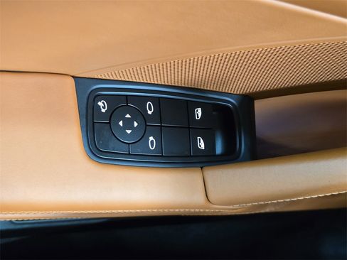 Used 2025 Porsche 911 Carrera GTS image 21