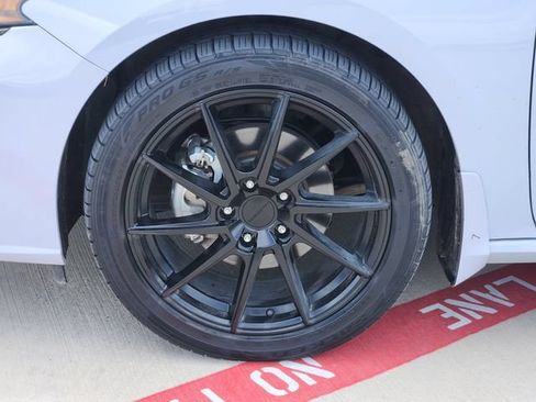 Used 2023 Nissan Altima 2.5 SR FWD image 11