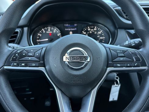 Used 2019 Nissan Rogue Sport S image 21