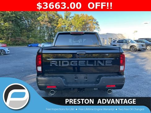 New 2026 Honda Ridgeline Black Edition image 4