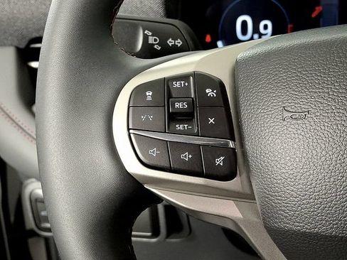 Used 2026 Ford Explorer Active RWD image 17