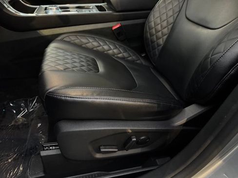 Used 2024 Ford Edge Titanium w/ Equipment Group 301A AWD/4WD image 6