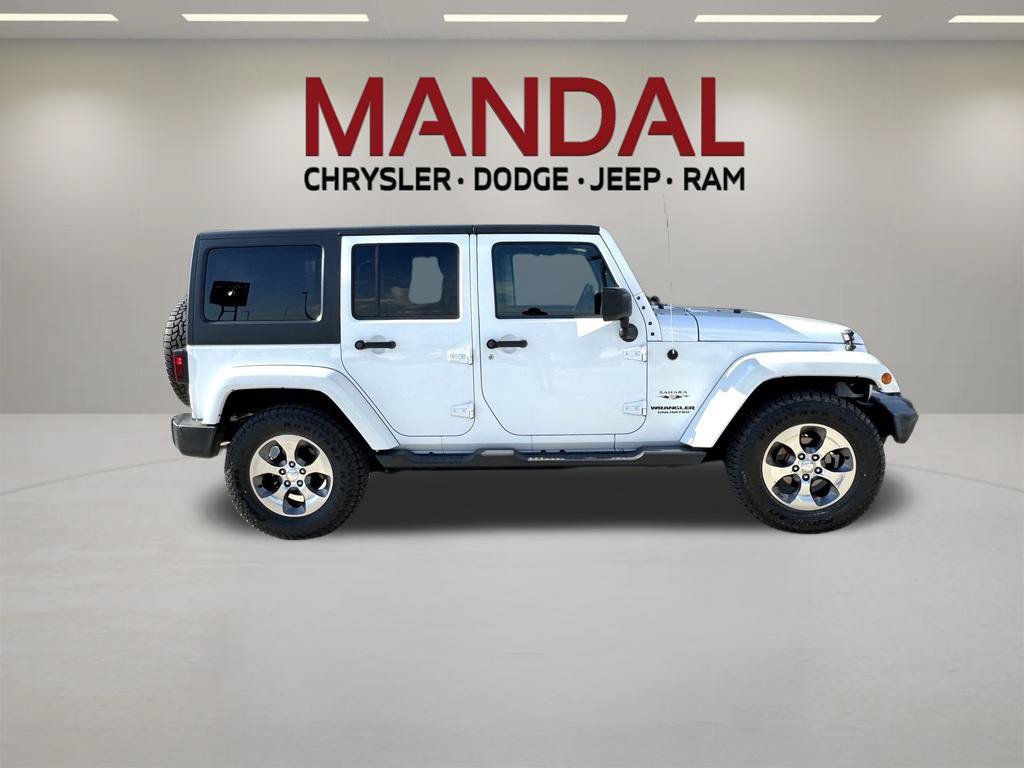 Used 2016 Jeep Wrangler Unlimited Sahara w/ Connectivity Group AWD/4WD image 5