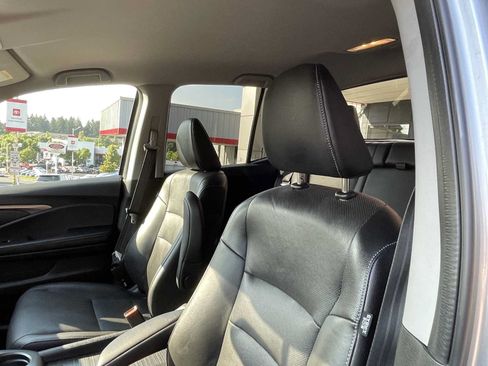 Used 2018 Honda Ridgeline RTL-T image 19