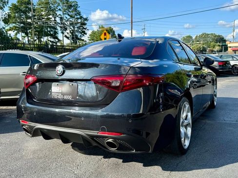 Used 2019 Alfa Romeo Giulia Ti Sport w/ Quick Order Package 22S Sport AWD/4WD image 8