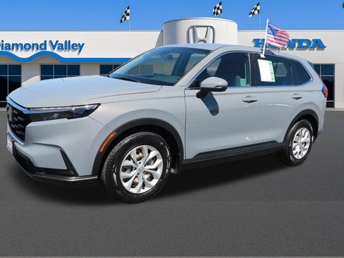 Used 2023 Honda CR-V LX image 3