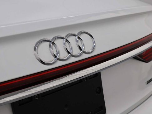 Used 2025 Audi A8 L 3.0T AWD/4WD image 8