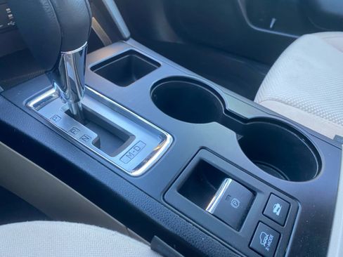 Used 2019 Subaru Outback 2.5i Premium AWD/4WD image 24