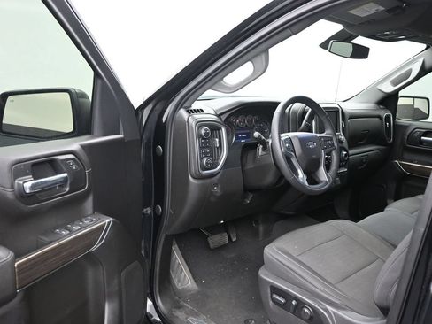 Used 2022 Chevrolet Silverado 1500 RST w/ Redline Edition AWD/4WD image 10