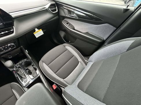 New 2026 Chevrolet TrailBlazer LT w/ Convenience Package FWD image 13