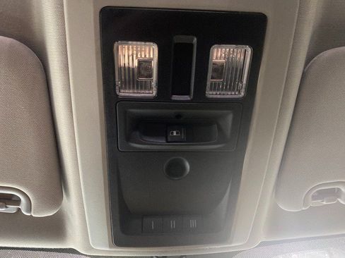 Used 2017 RAM 2500 Laramie AWD/4WD image 23