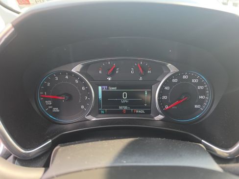 Used 2018 Chevrolet Equinox Premier FWD image 4