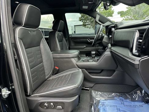Certified 2023 GMC Sierra 1500 AT4X AWD/4WD image 19