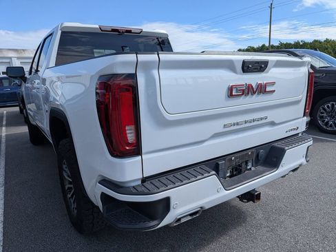 Used 2023 GMC Sierra 1500 AT4 w/ Technology Package AWD/4WD image 7