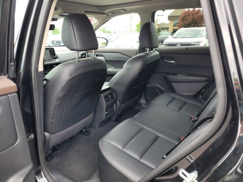 Certified 2023 Nissan Rogue SL w/ SL Premium Package AWD/4WD image 15