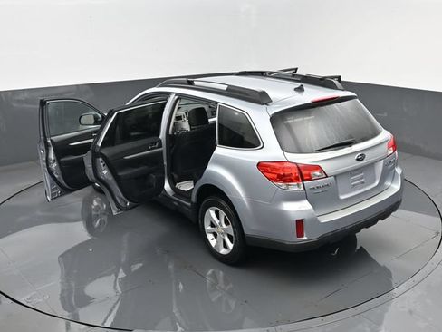 Used 2014 Subaru Outback 2.5i Premium AWD/4WD image 25
