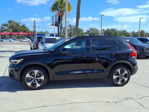 Certified 2024 Volvo XC40 B5 Plus image 4