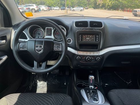 Used 2012 Dodge Journey American Value Package FWD image 22