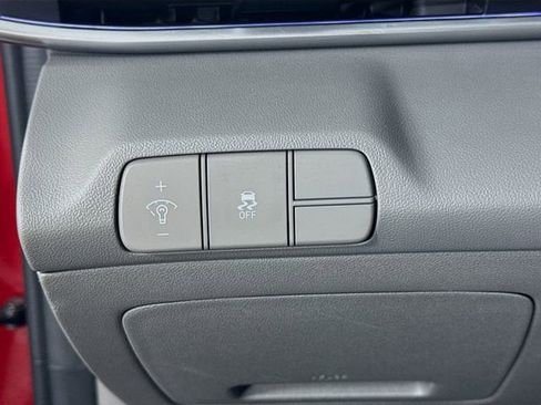 Used 2025 Hyundai Elantra SEL FWD image 10