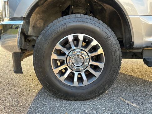 Used 2021 Ford F250 Lariat w/ Lariat Value Package image 7