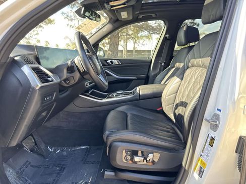 Used 2024 BMW X5 xDrive50e image 23