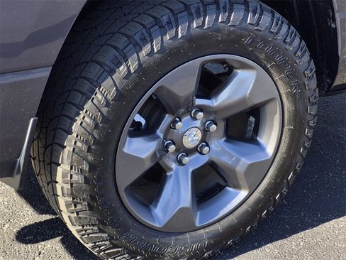 Used 2021 RAM 1500 Lone Star image 7