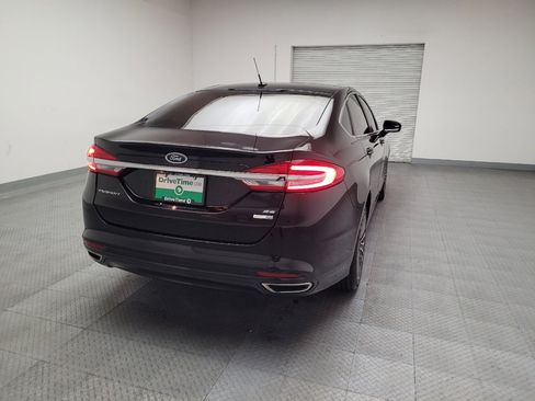 Used 2017 Ford Fusion SE w/ Fusion SE Technology Package image 7