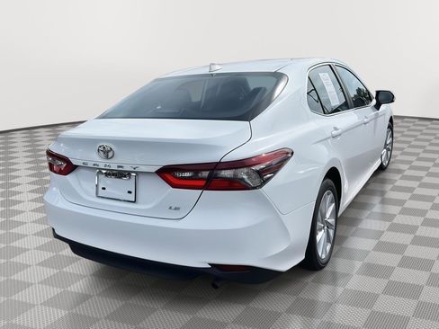 Used 2024 Toyota Camry LE image 5