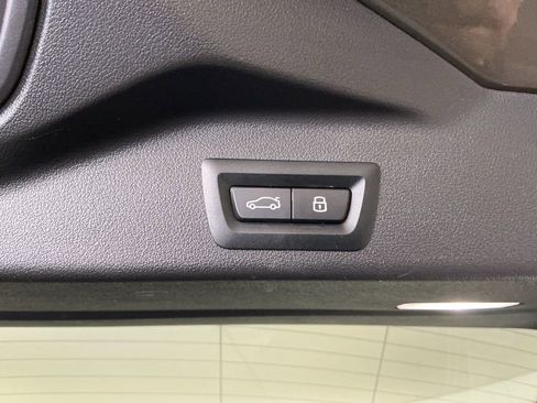 Certified 2025 BMW X5 sDrive40i w/ M Sport Package RWD image 31