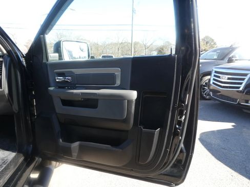 Used 2014 RAM 1500 Express image 20