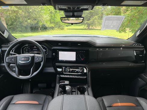 Used 2024 GMC Sierra 1500 AT4 w/ Technology Package image 34