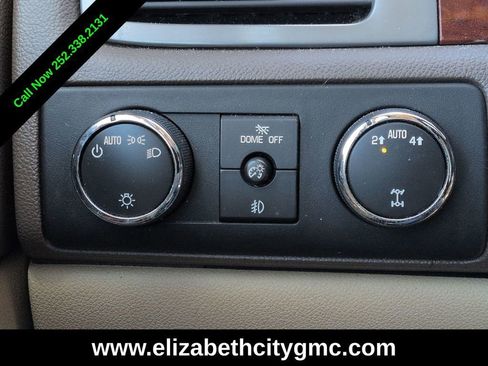 Used 2012 GMC Yukon XL SLT w/ SLT-2 Equipment Package AWD/4WD image 25